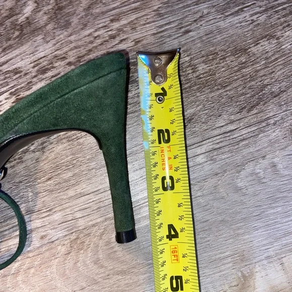 Xavier Roberto Women’s Green Suede Strappy Pointed Toe 4” High Heels size 7  (L) - Picture 8 of 10